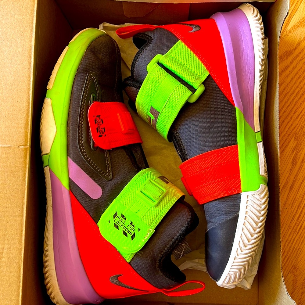 Kenton Soldier XIII AR7585 002